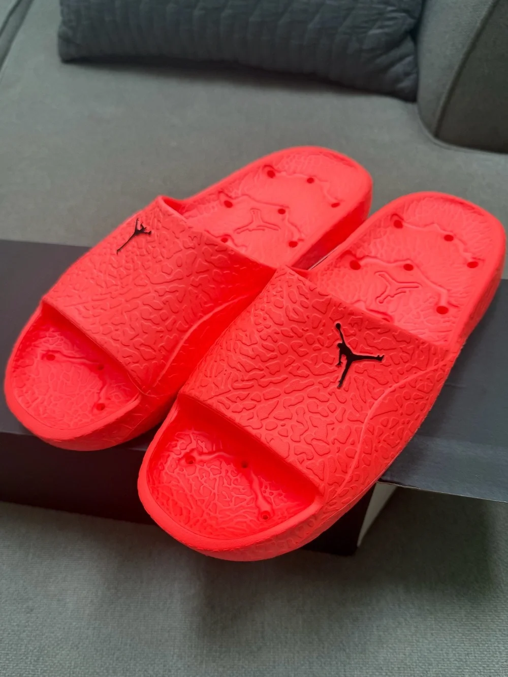 NWT Jordan Shower Shoes. Size 13. Men’s.